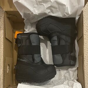 Columbia toddler snow Boots